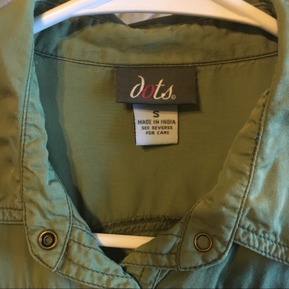 ✨Olive Button Up Shirt - Picture 3 of 4